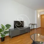 Bonito Alojamiento Cerca De Estacion De Sants