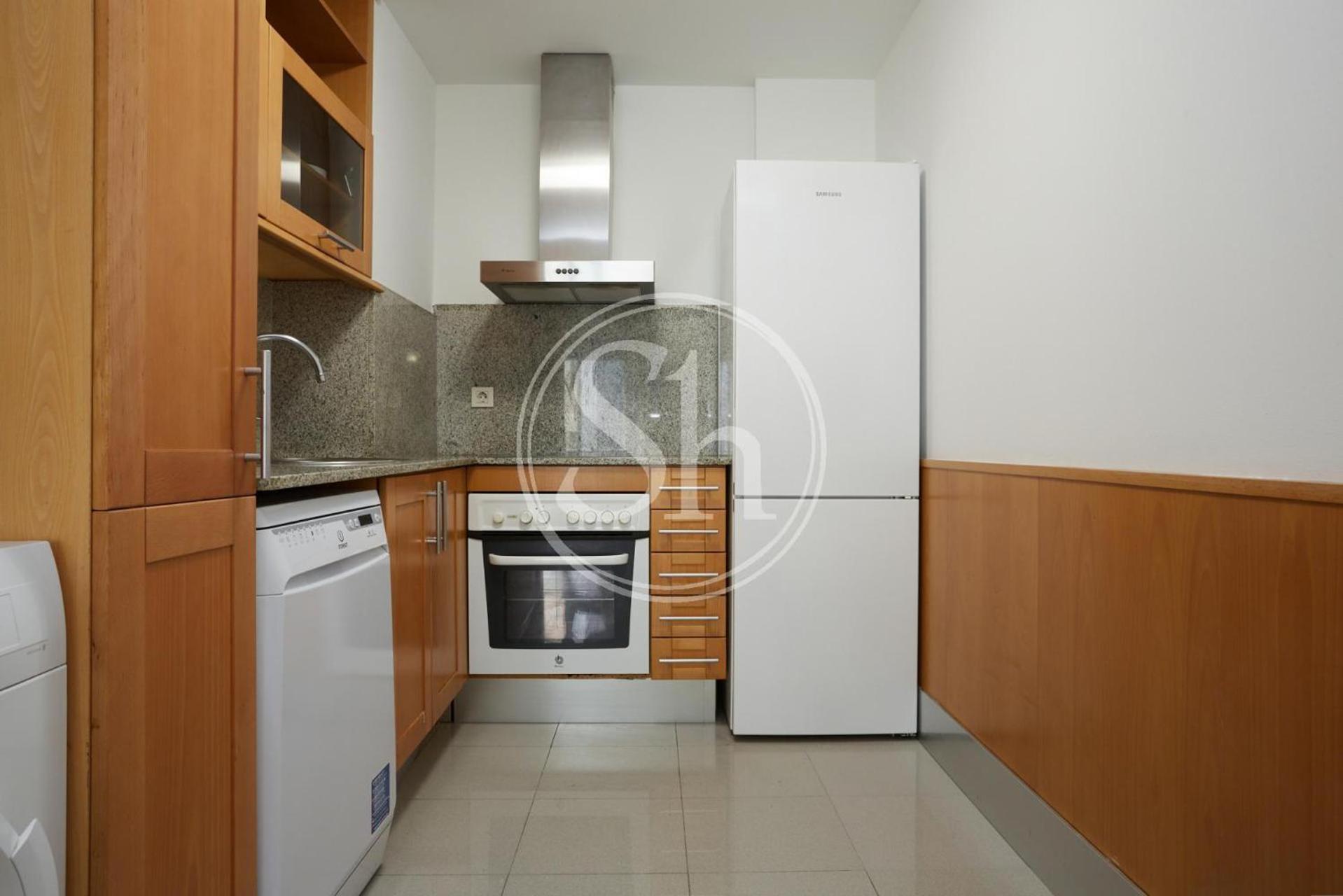 Bonito Cerca De Estacion De Sants Apartament *